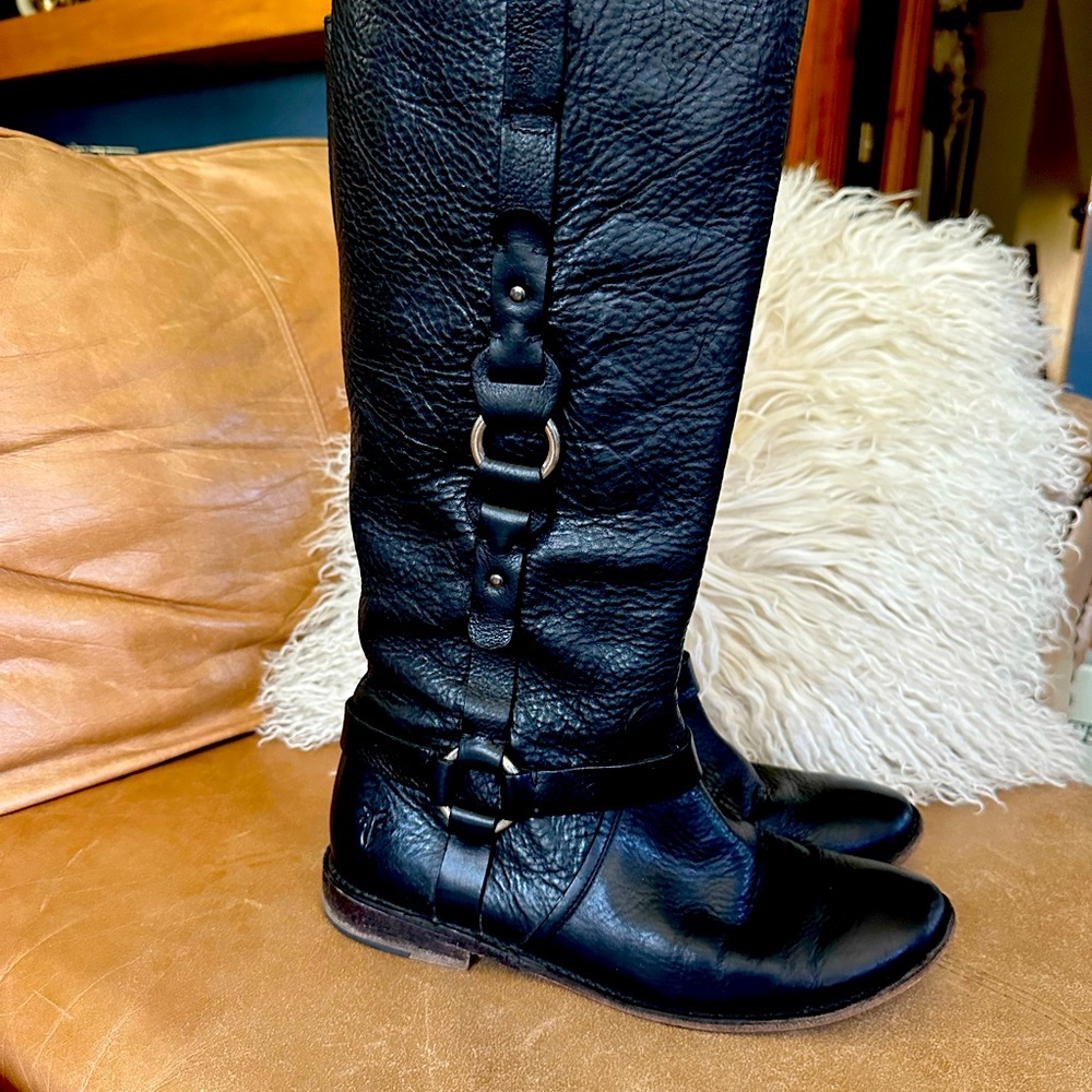 Frye Paige Loop Pull On